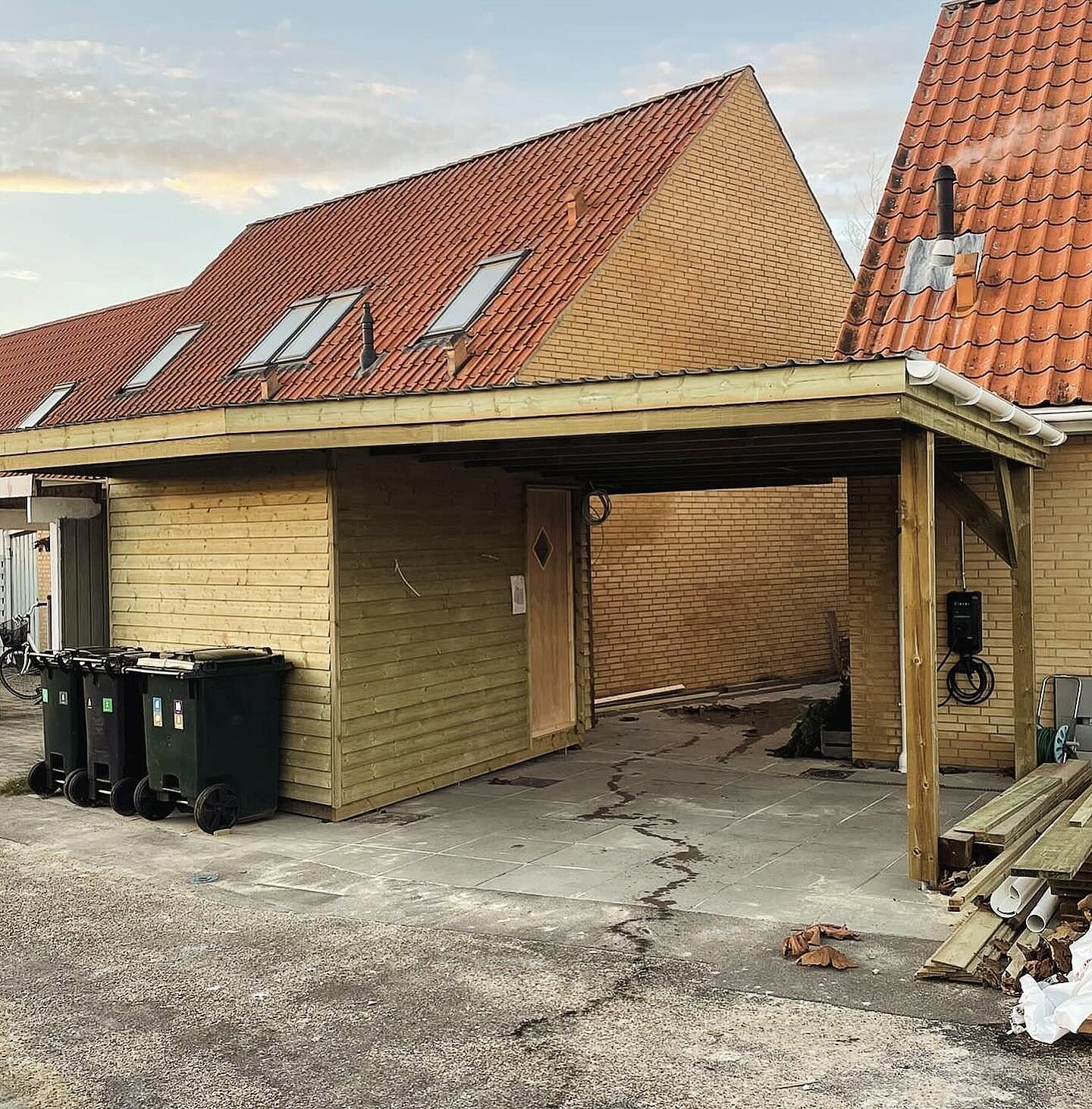 Carport Køge - Nyopført med Skur - Schaefer & Risom